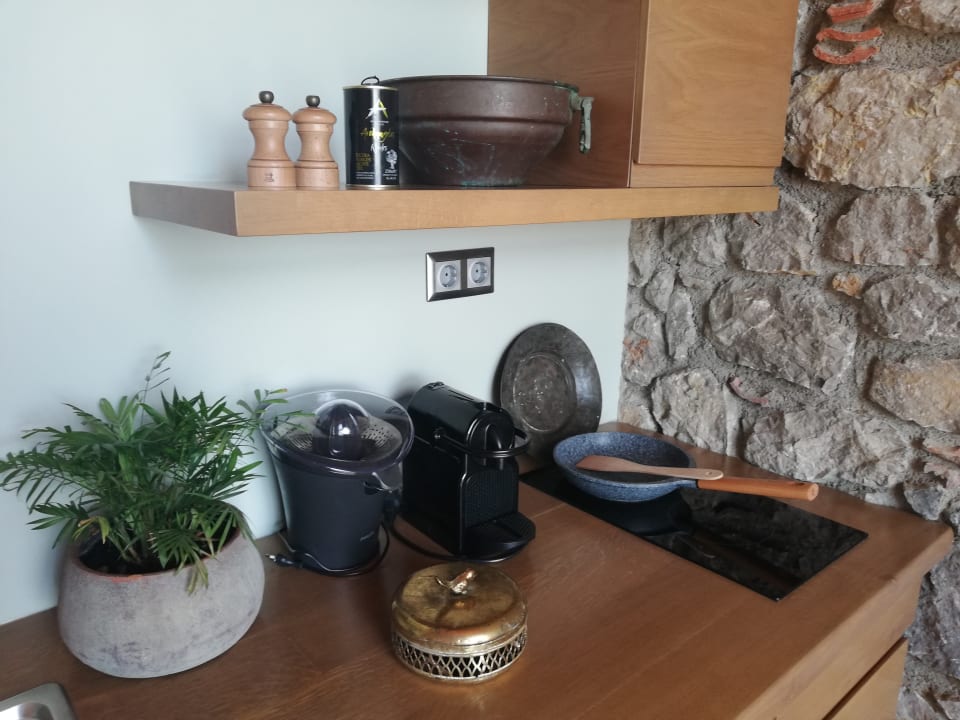 Zimmer Stone Luxury Suites - Adults Only