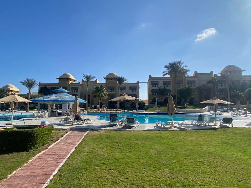 Pool Serenity Alpha Beach