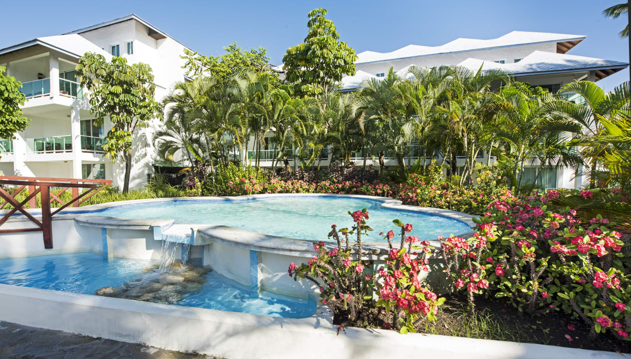 Pool Grand Paradise Playa Dorada