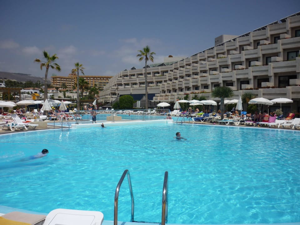 Herrlicher Pool Alexandre Hotel Gala