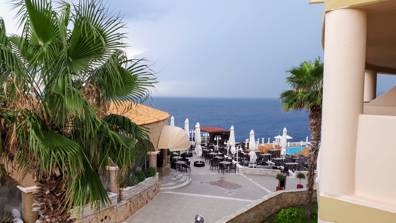 Ausblick Hotel Kalithea Horizon Royal