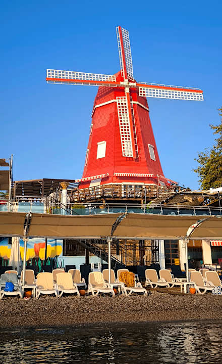 Strand Orange County Kemer