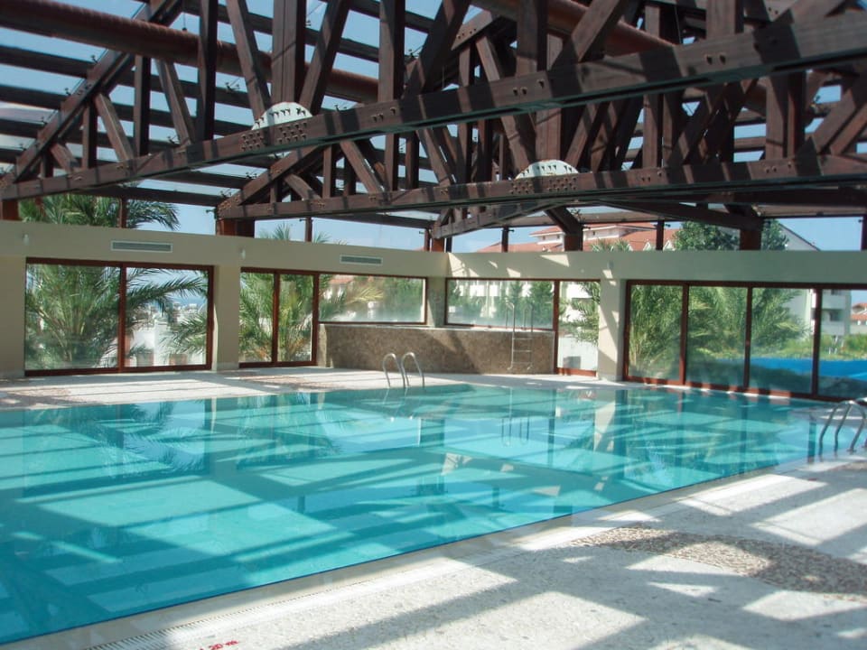 Hoteleigenes Hallenbad Club Grand Aqua