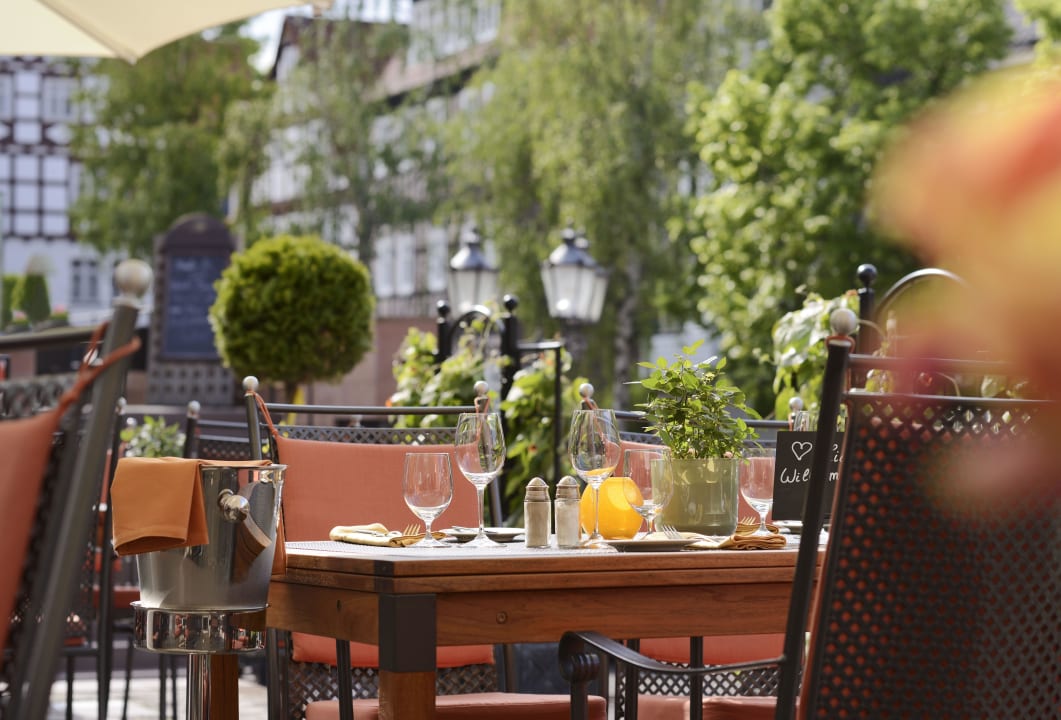 Sonne Stuben Terrasse - sonnige Aussichten Hotel Die Sonne Frankenberg