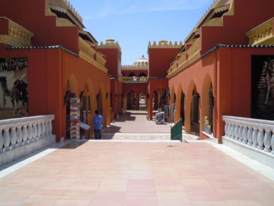 Die "Einkaufsstraße" Pickalbatros Alf Leila Wa Leila Resort - Neverland Hurghada