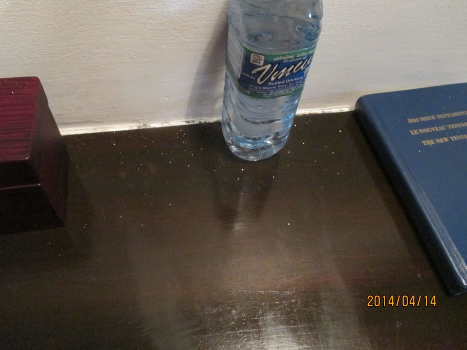 Überall Farbspritzer Earl’s Reef Beruwala