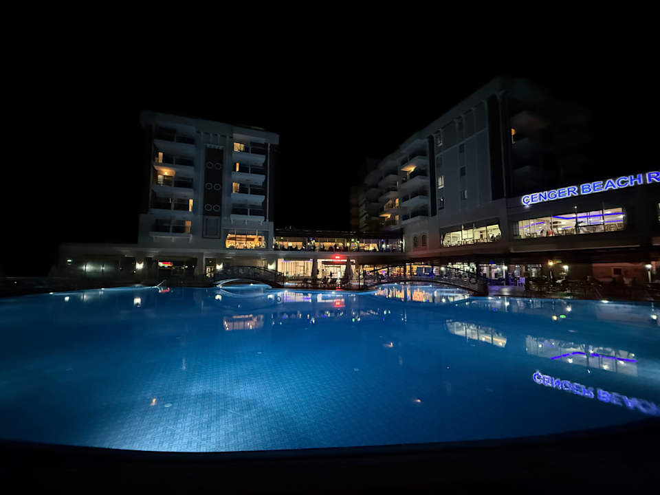 Pool Cenger Beach Resort & Spa