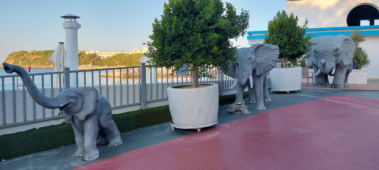 Gartenanlage Granada Luxury Okurcalar