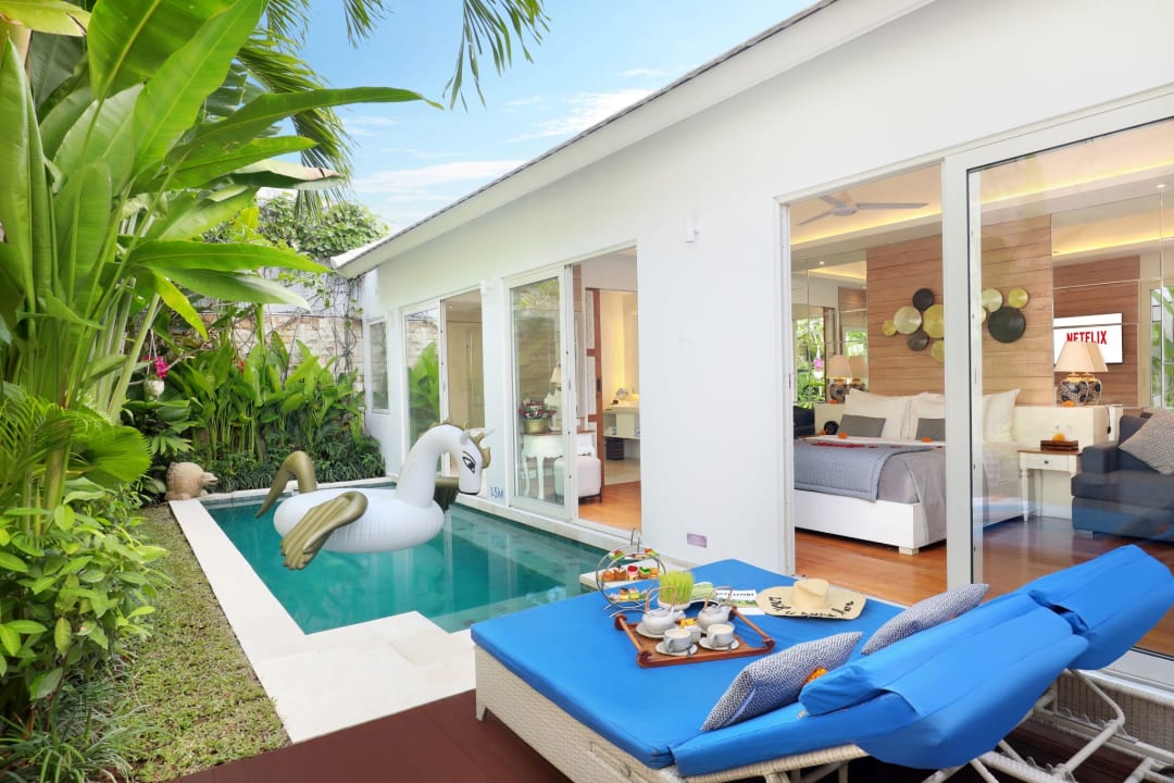 Pool Aleva Villa