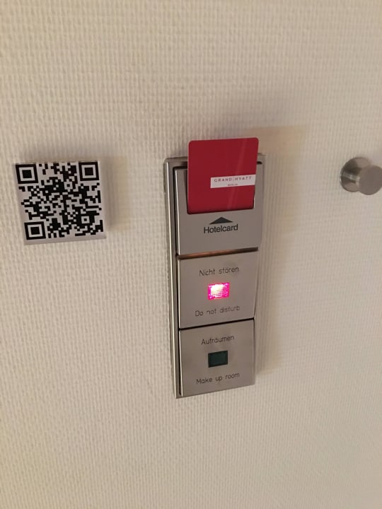 DND-Schalter im Zimmer Grand Hyatt Berlin
