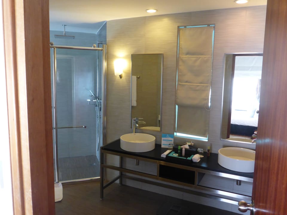 Bad Kuramathi Maldives