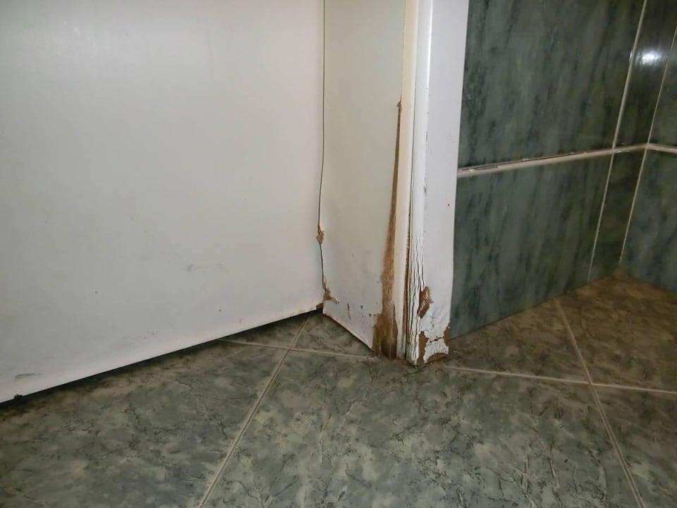 Verfaulte Türzarge Restaurant-WC Duni Royal Pelican Resort