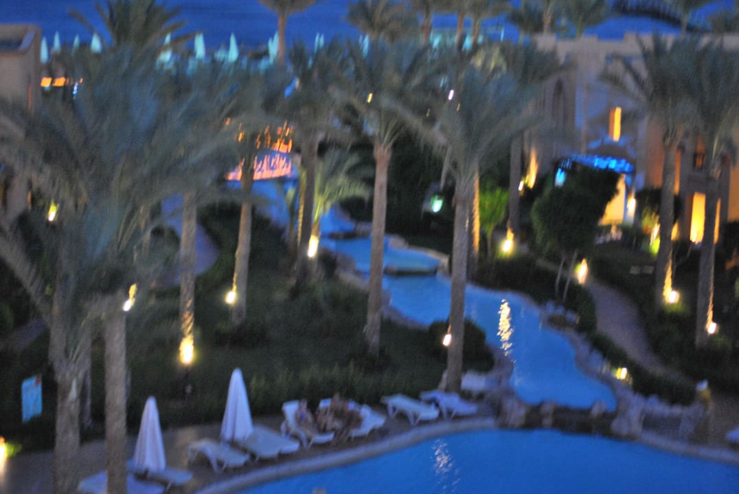 At night Rehana Royal Beach Resort Aqua Park & Spa