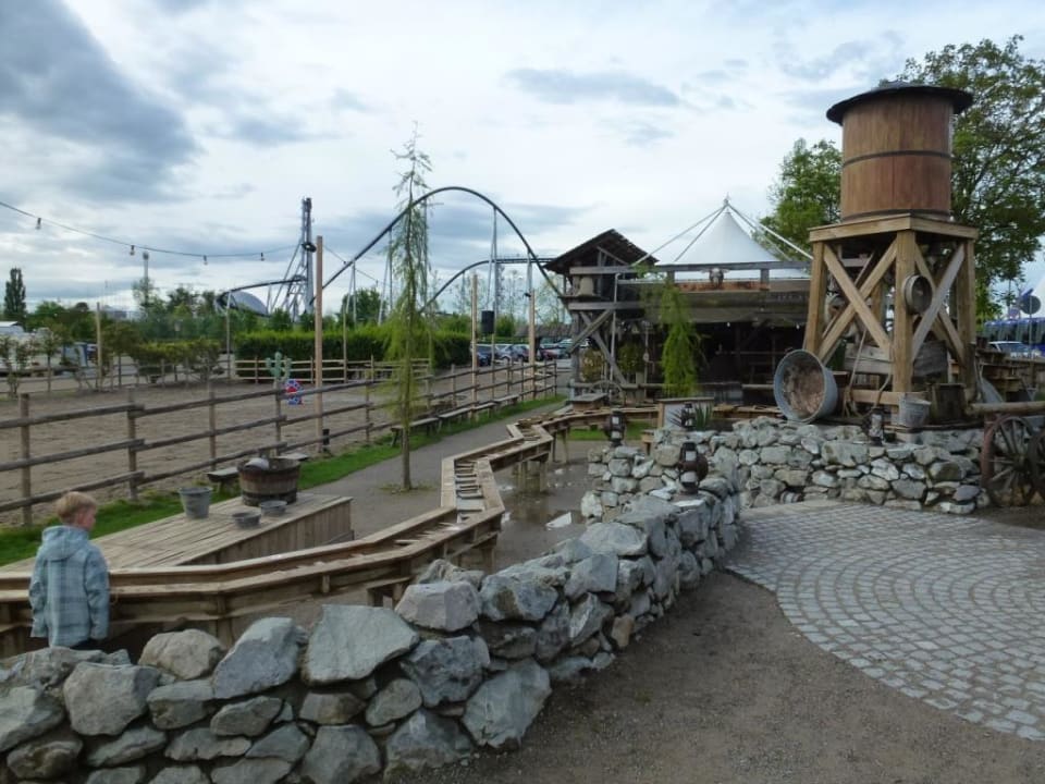 Edelsteinwaschanlage Tipi Town Europa-Park