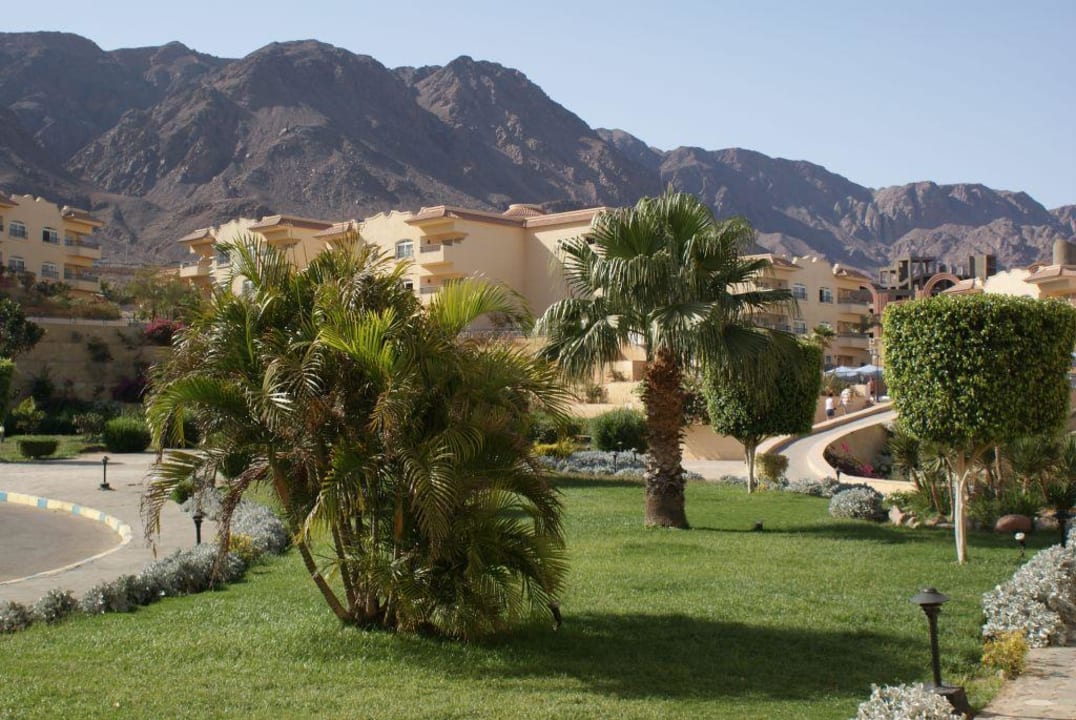 Wjazd do hotelu La Playa Beach Resort Taba
