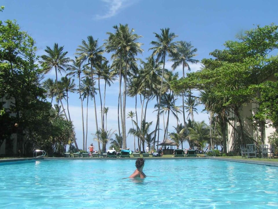 Blick vom Pool zum Meer Mermaid Hotel & Club