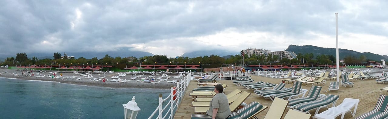 Auf dem Seesteg Limak Limra Hotel & Resort