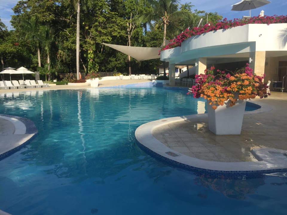 Pool Viva Heavens by Wyndham - All Inclusive Resort