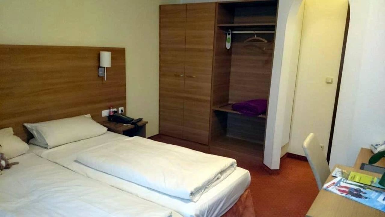 Doppelzimmer Nr. 54 (Haus 2, EG) Hotel Würmtaler Gästehaus