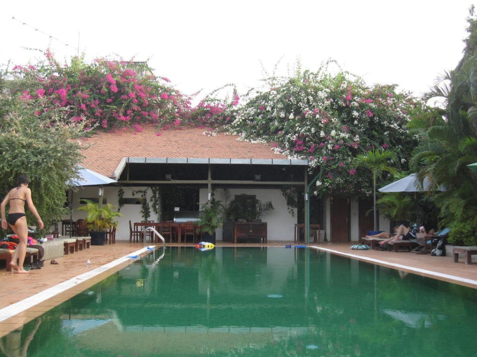 Poolanlage Hotel The Kabiki