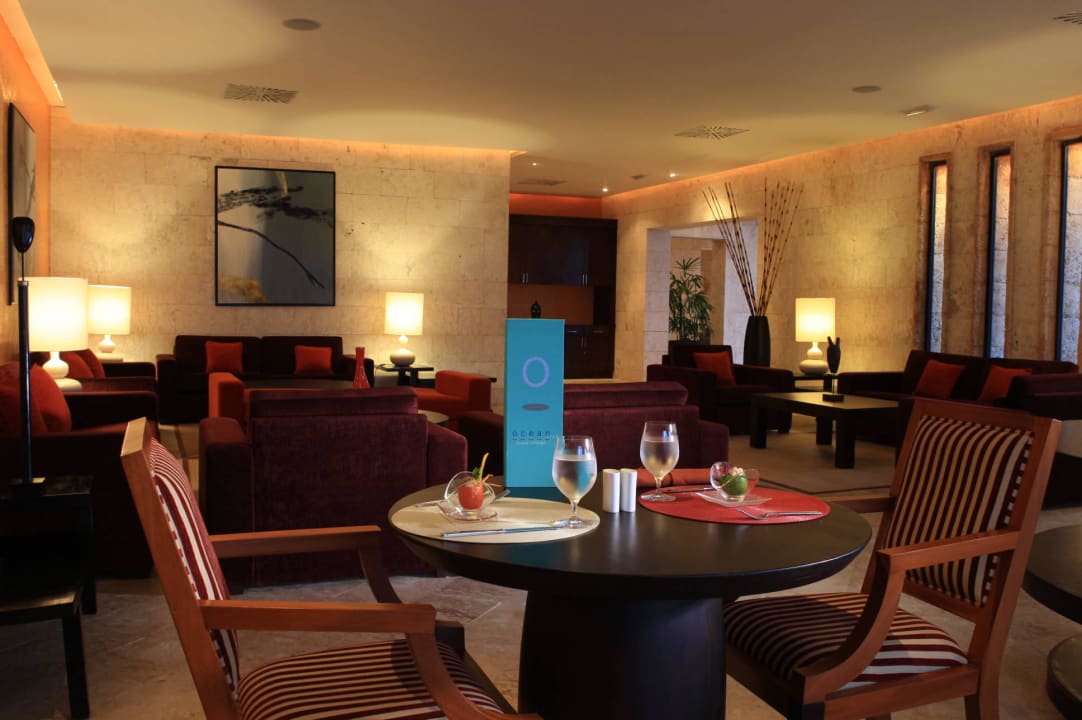 Ocean Club Bar at the Castle Section Sanctuary Cap Cana - Adults only