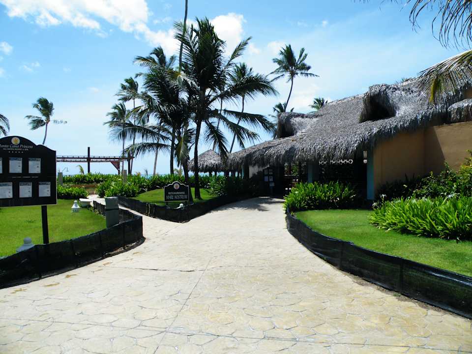 Blick zum Mare Nostrum am Strand Punta Cana Princess All Suites Resort & Spa