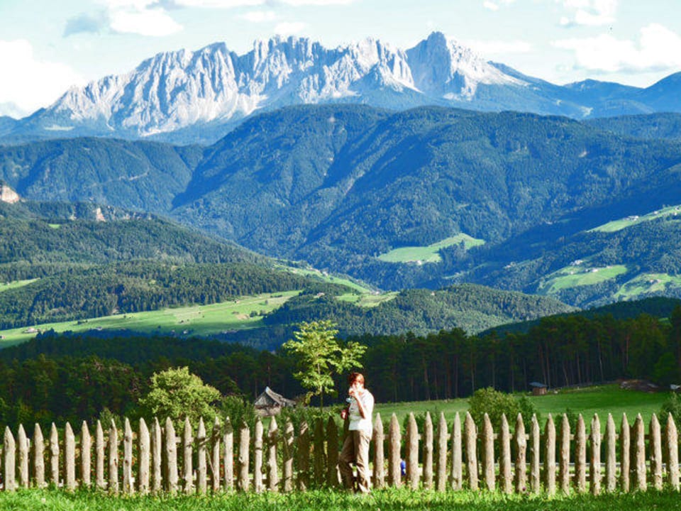 Blick auf die Dolomiten vom Garten Hotel Ansitz Kematen