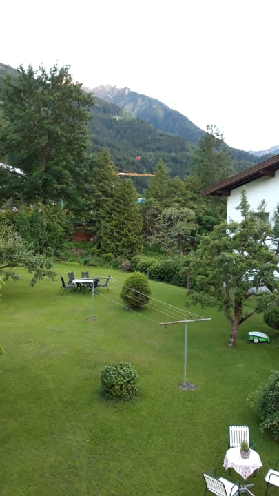 Gartenanlage Gästehaus Ahornblick