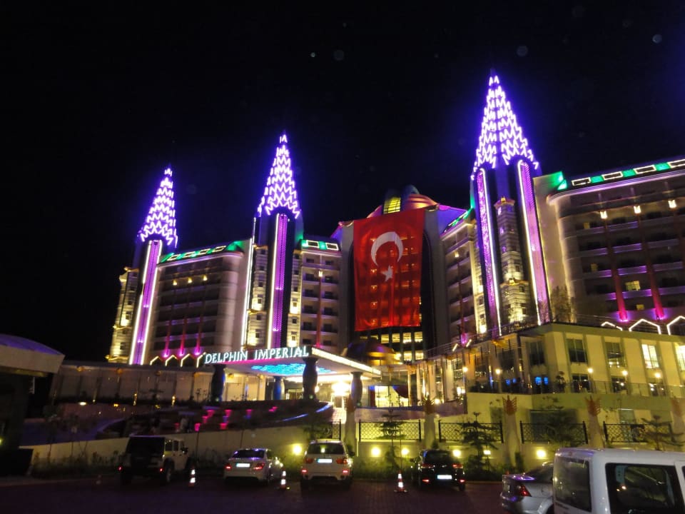 Vooraanzicht Imperial Hotel Delphin Imperial