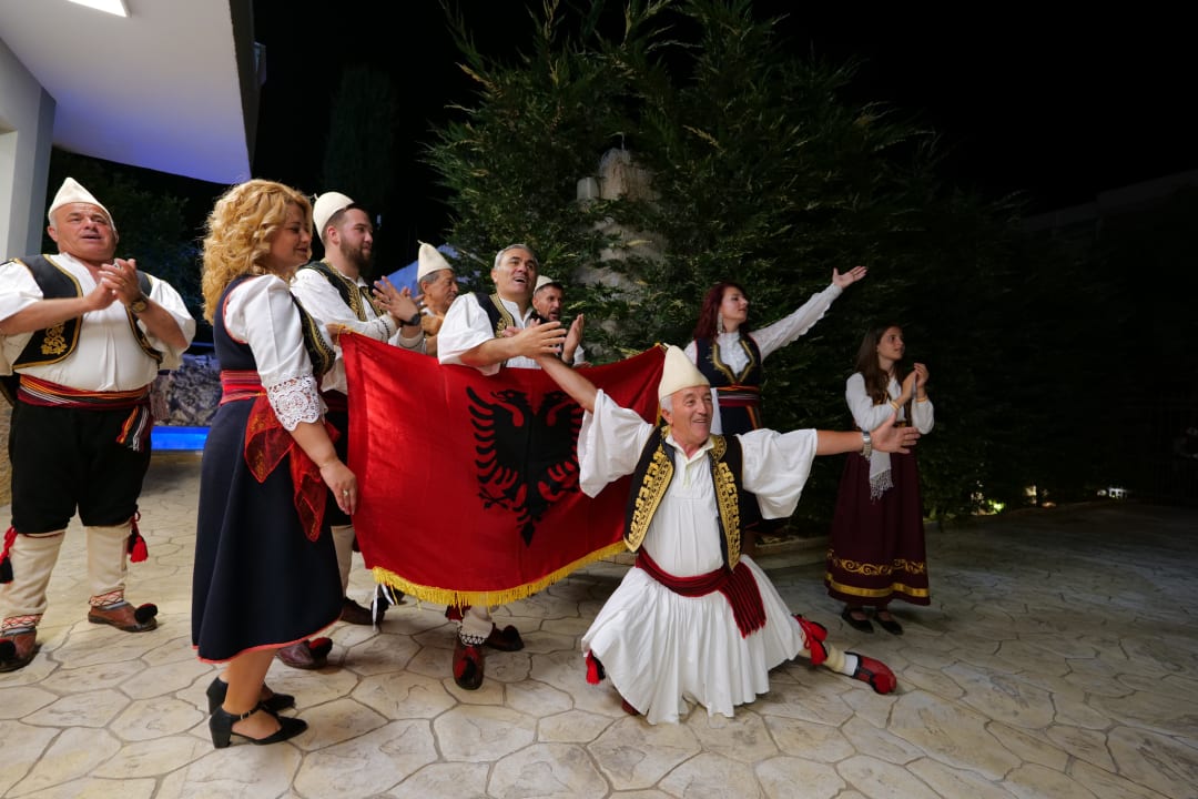 Sport & Freizeit Boutique Vila Ahmeti