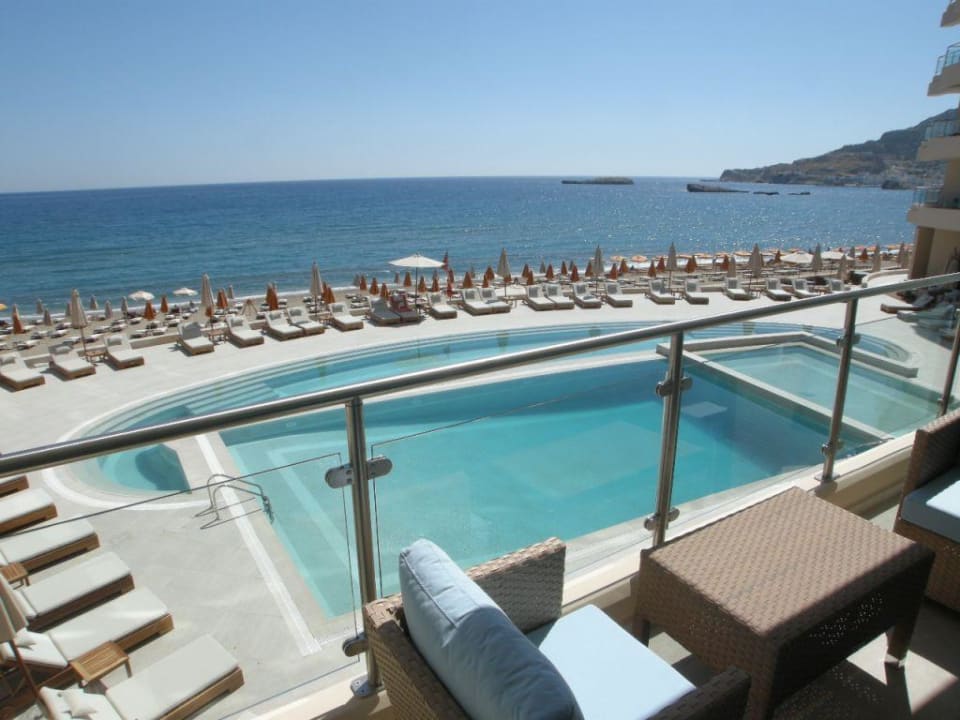 Outside picture Hotel Konstantinos Palace