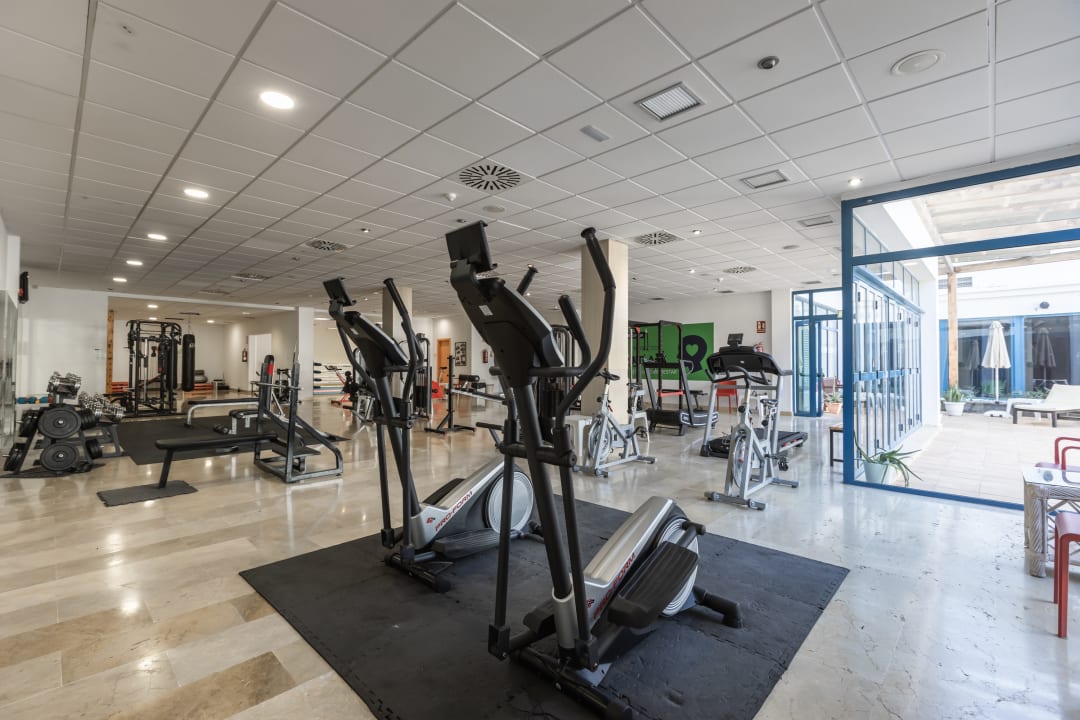 Sport & Freizeit Hotel THB Tropical Island