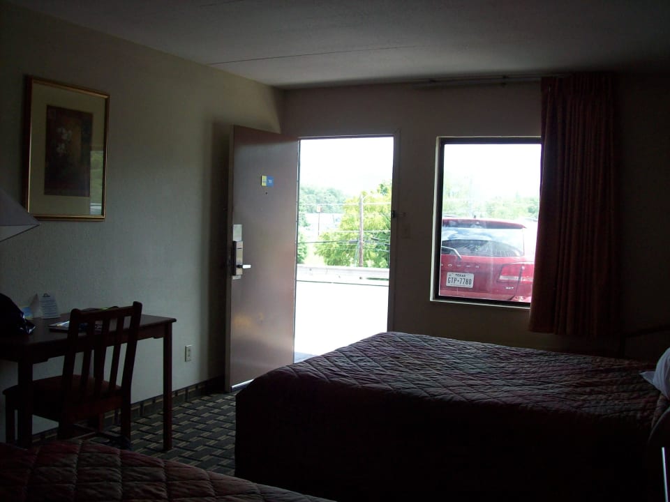 Sehr großzügig und sauber Hotel Days Inn Lookout Mtn West