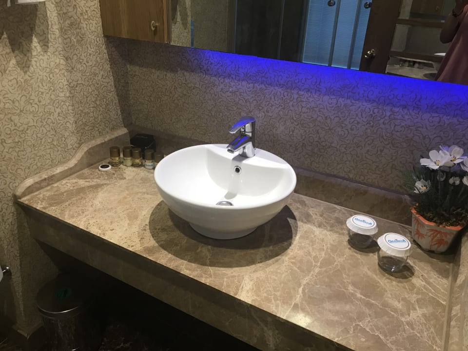 Zimmer Granada Luxury Okurcalar