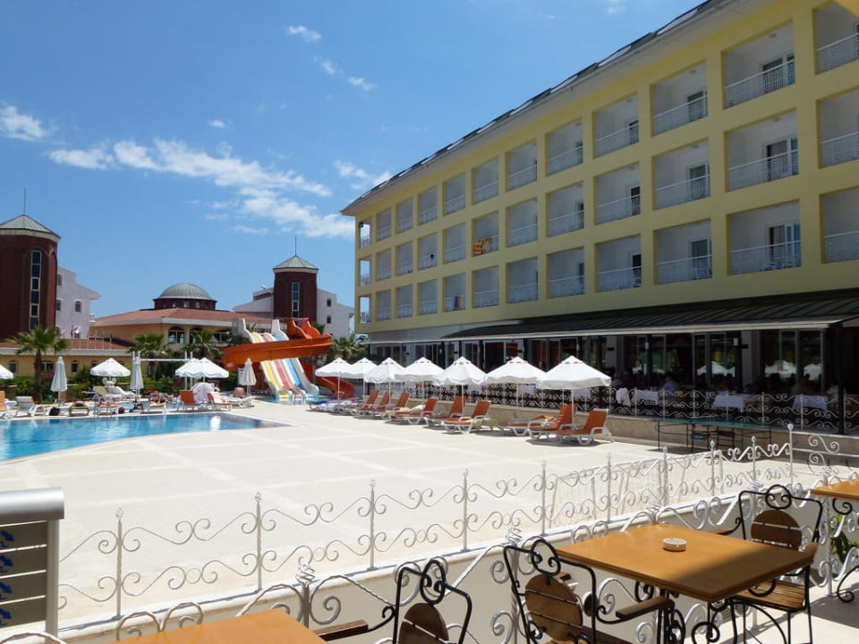 Pool und Hotel Pine House by Werde Hotels