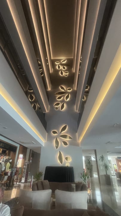 Lobby Side Sunport Hotel & Spa