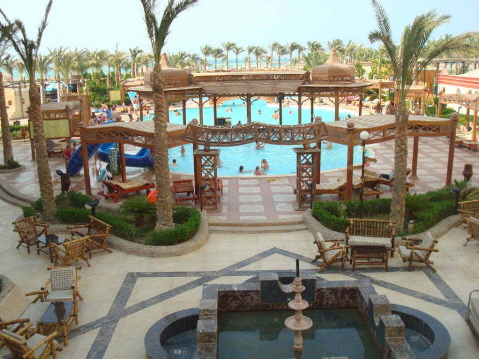 Eingang zur Poolanlage Riviera Aqua Park Resort