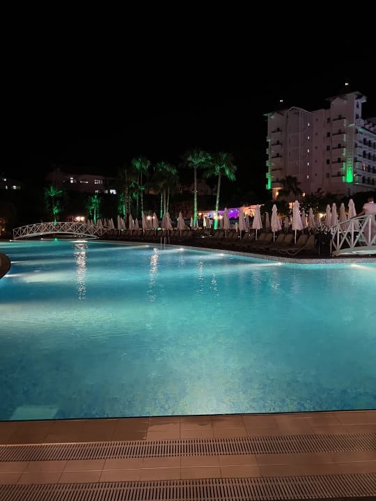 Pool Side Mare Resort & Spa