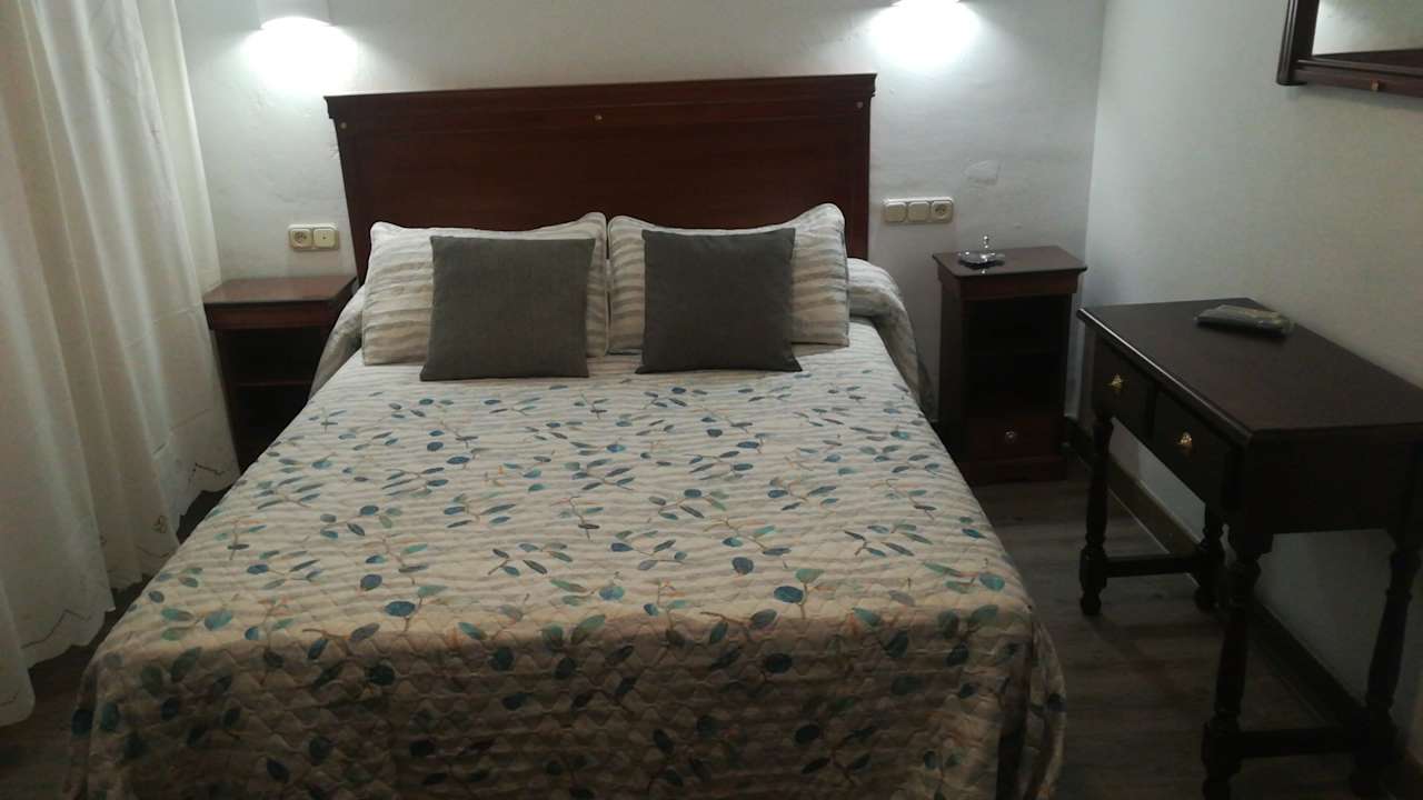 Zimmer Hostal Colon Antequera