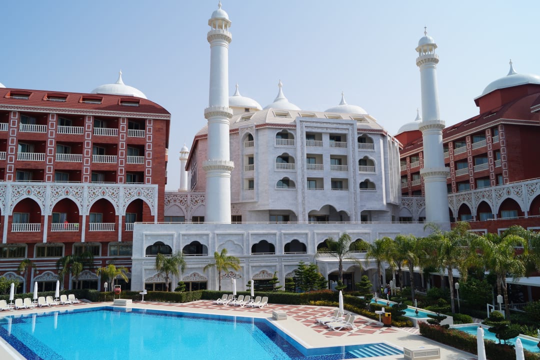 Außenansicht Royal Taj Mahal Hotel