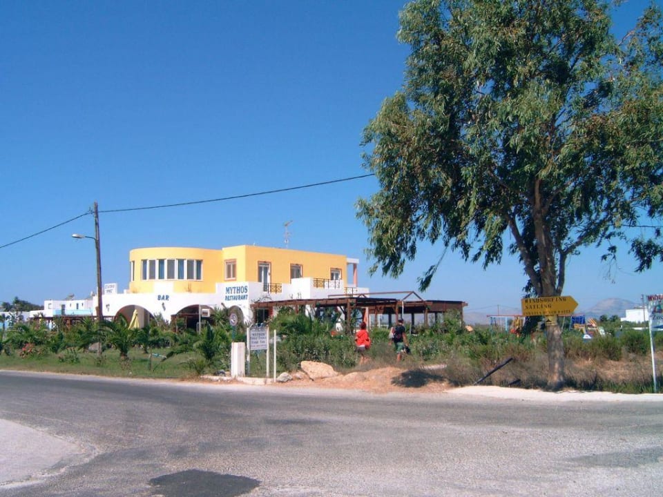 Der Weg zum Strand Hotel Hermes