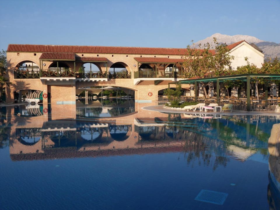 Pool Limak Limra Hotel & Resort