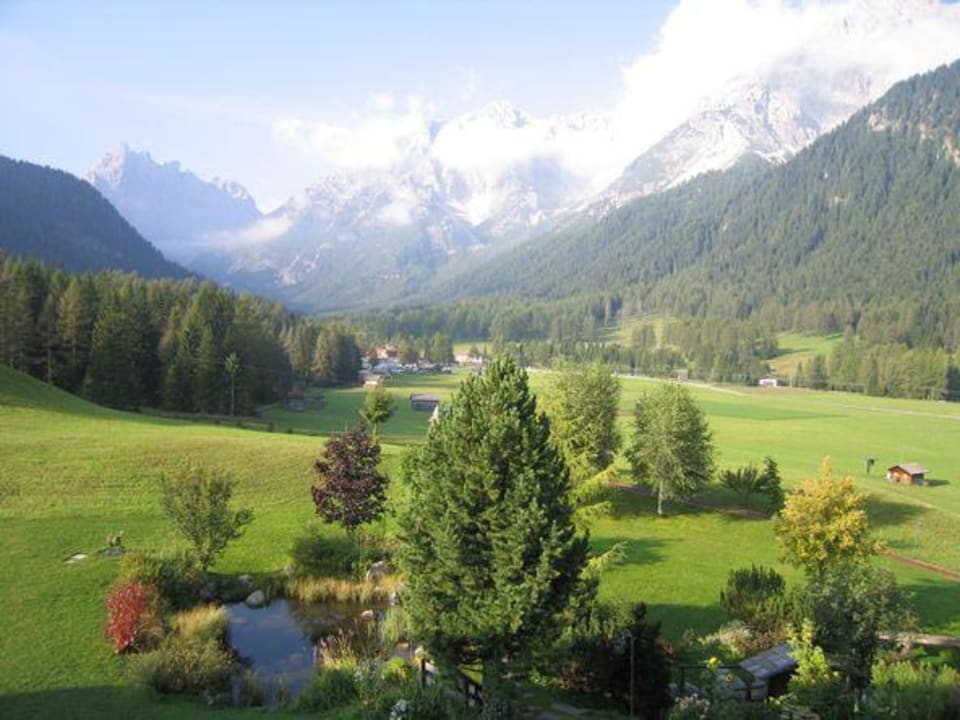 Blick von der Terrasse unseres Zimmers Family Resort Rainer