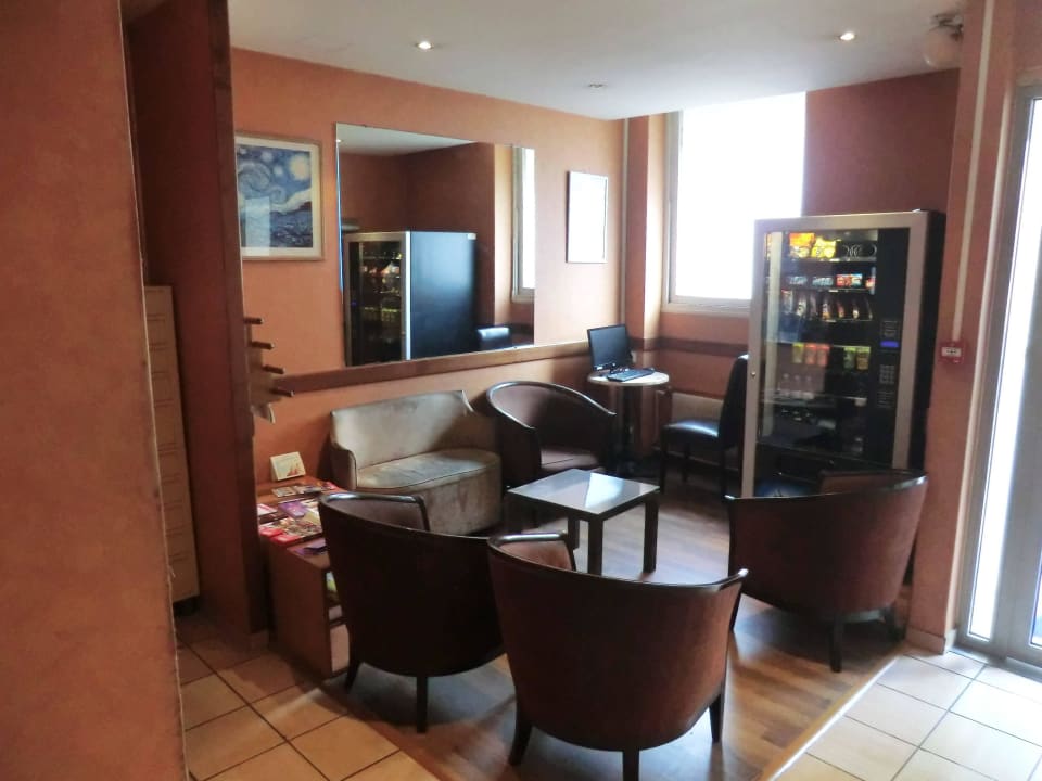 Sitzgelegenheit inkl. Snackautomat ibis Styles Paris Place d'Italie Butte aux Cailles