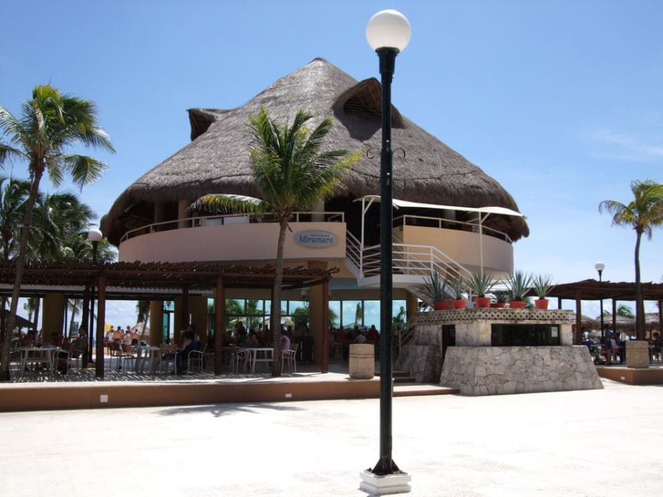Strand-/Poolbar und Themenrestaurant Viva Maya by Wyndham - All Inclusive Resort