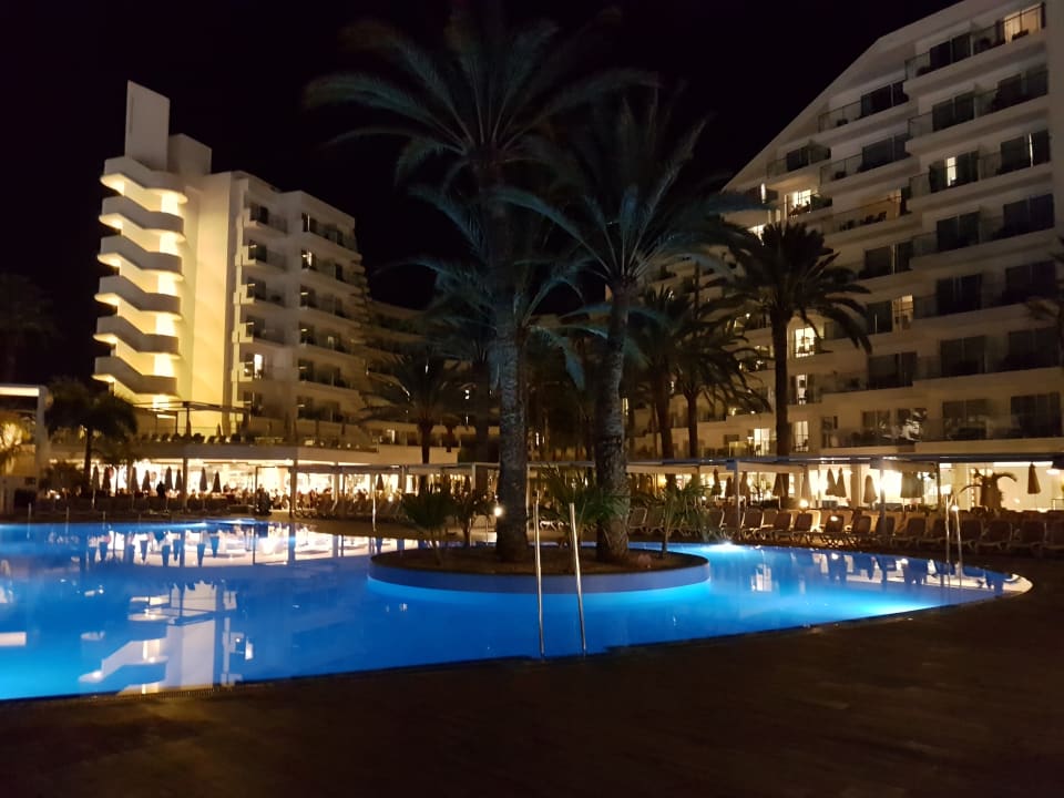 Pool Hotel Riu Papayas