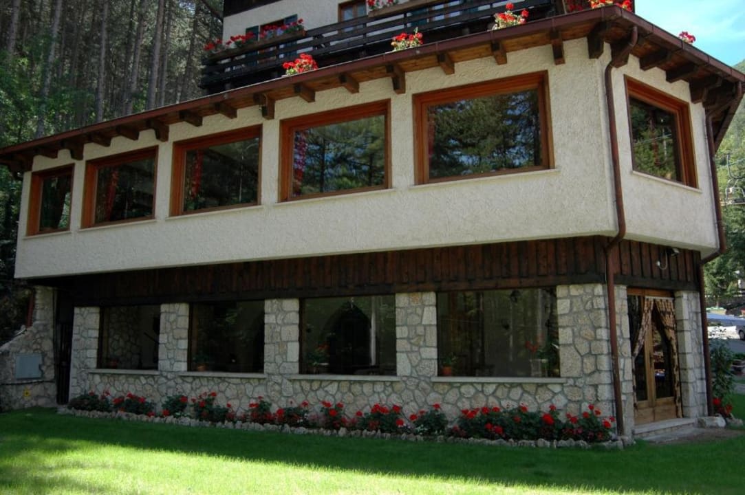 Giardino Hotel Garni Mille Pini