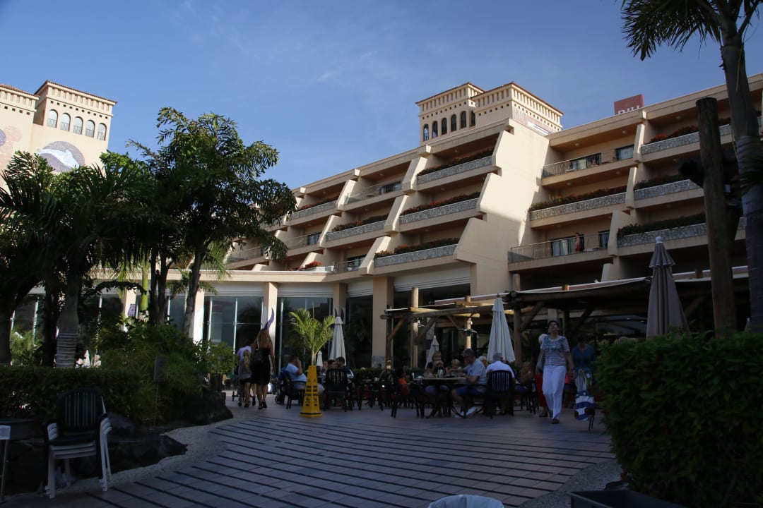 Terrassenbereich im Hotel Hotel Riu Buenavista