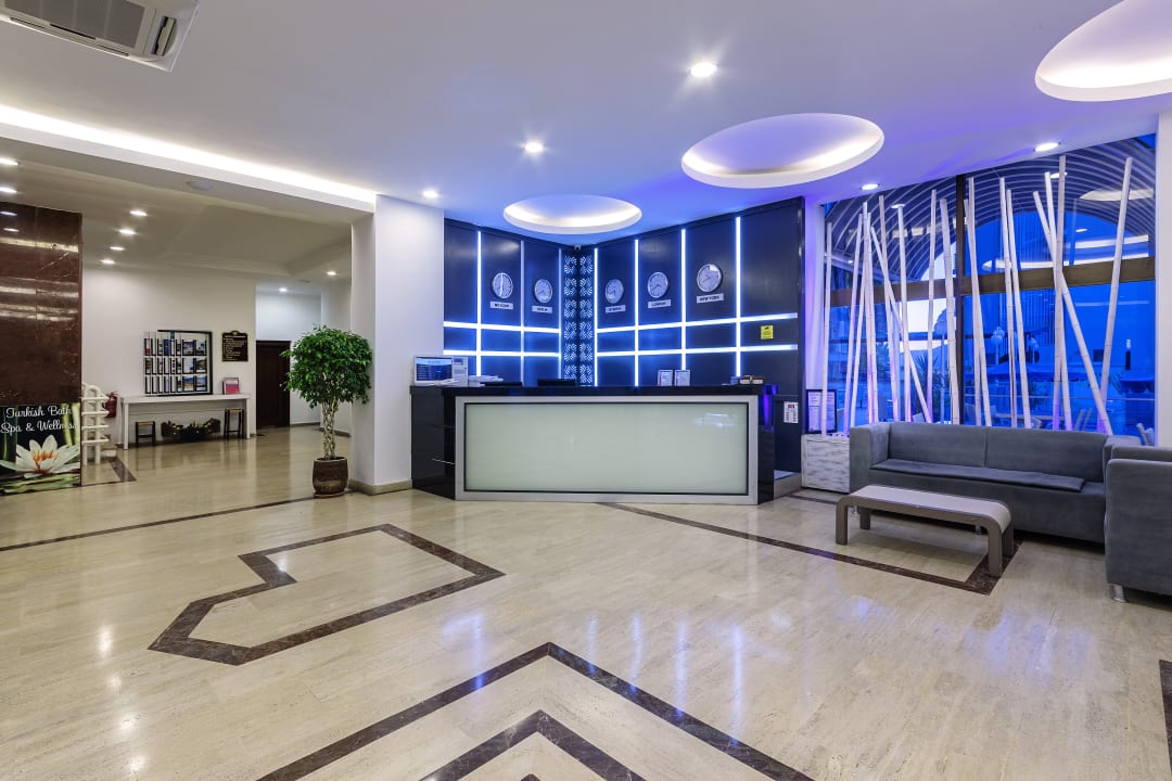 Lobby Kayamaris Hotel