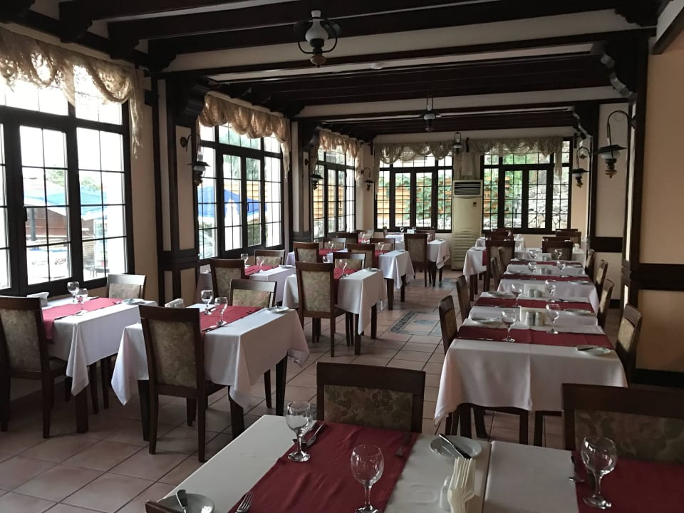 Restaurant Bellapais Monastery Village